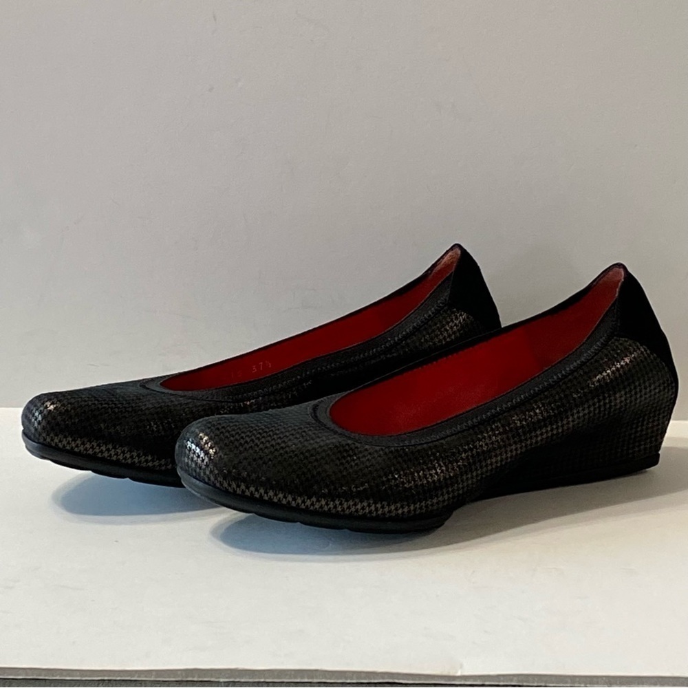 Pas Ole Rouge Black Metallic Houndstooth Round Toe Suede Wedge Shoes Size 37.5